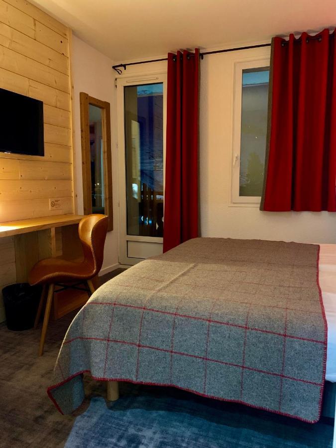Hotel Lac Bleu 1650 Saint-François-Longchamp Kültér fotó